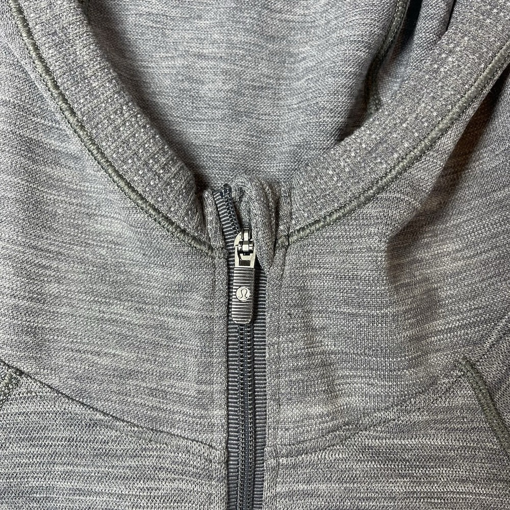 Lululemon Swiftly Tech 1/2 Zip Pullover Women's 8-10 Gray Gym Athleisure Stretch - Picture 3 of 9